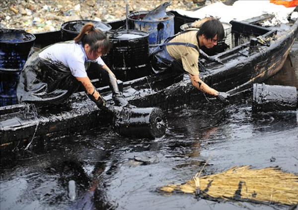 Oil spill at sea? Quickly remedy!